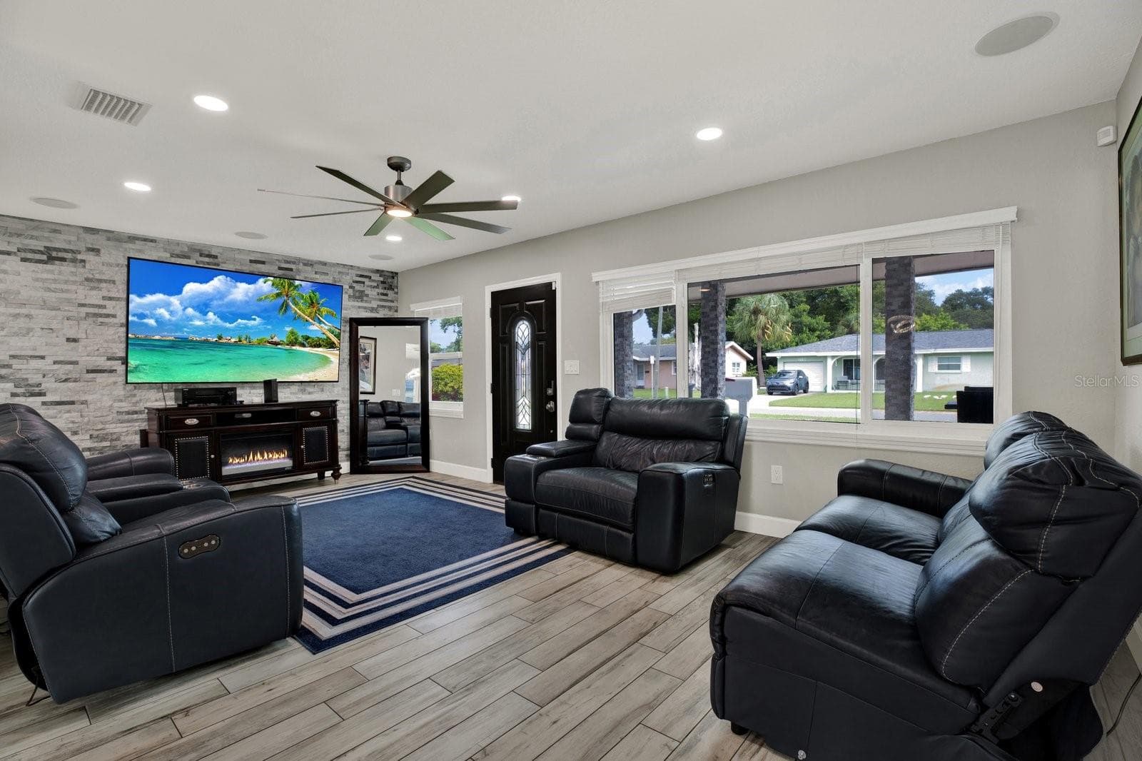 Single Family Residence at 1000 59TH AVE S, ST PETERSBURG, photo 3 of 19