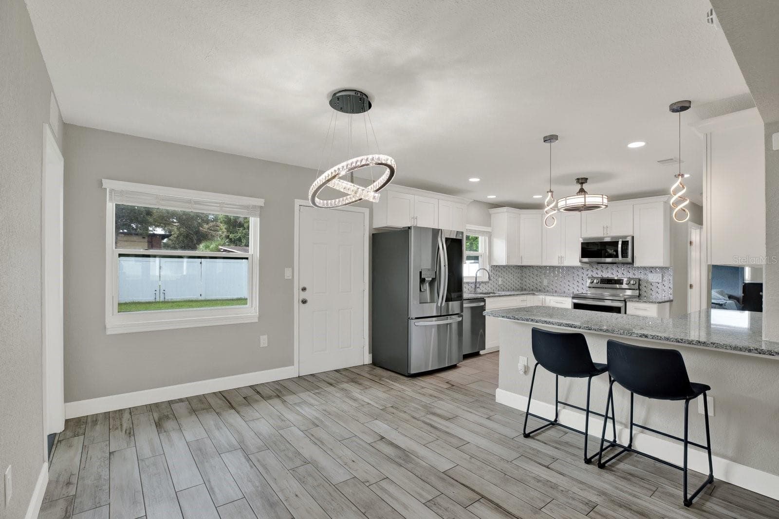 Single Family Residence at 1000 59TH AVE S, ST PETERSBURG, photo 5 of 19