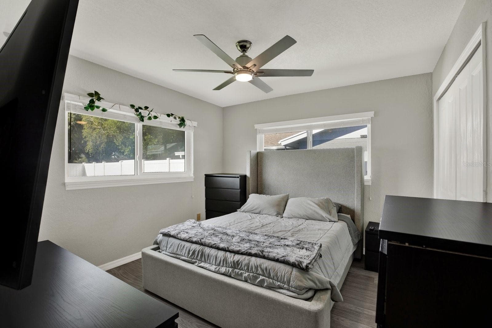 Single Family Residence at 1000 59TH AVE S, ST PETERSBURG, photo 10 of 19