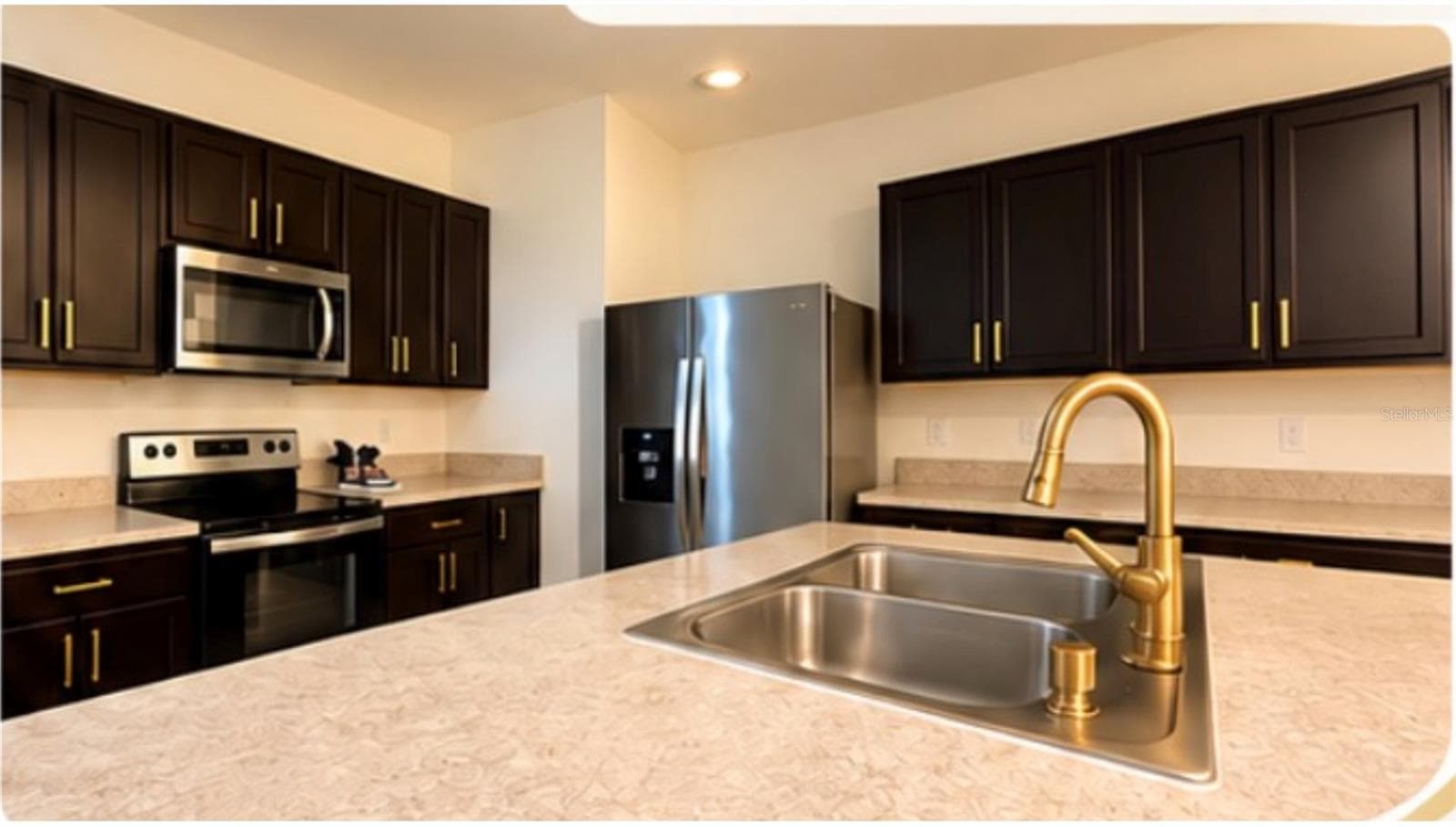Townhouse at 1296 YELLOW FINCH DR, DAVENPORT, photo 6 of 15