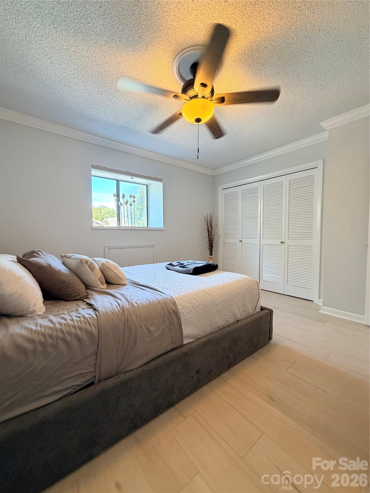 Condominium at 26 11th Avenue NE, Hickory, photo 6 of 46