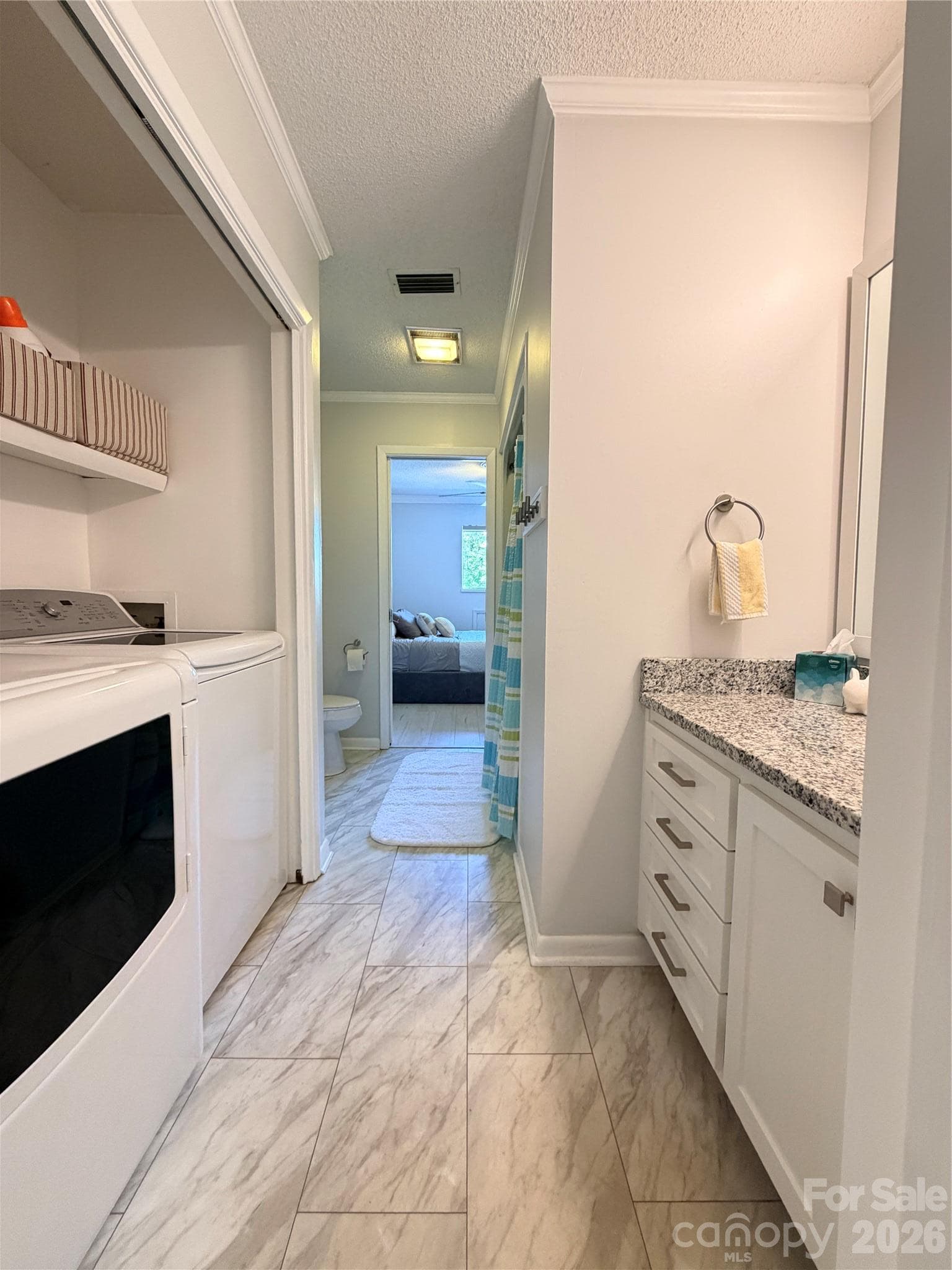 Condominium at 26 11th Avenue NE, Hickory, photo 11 of 46