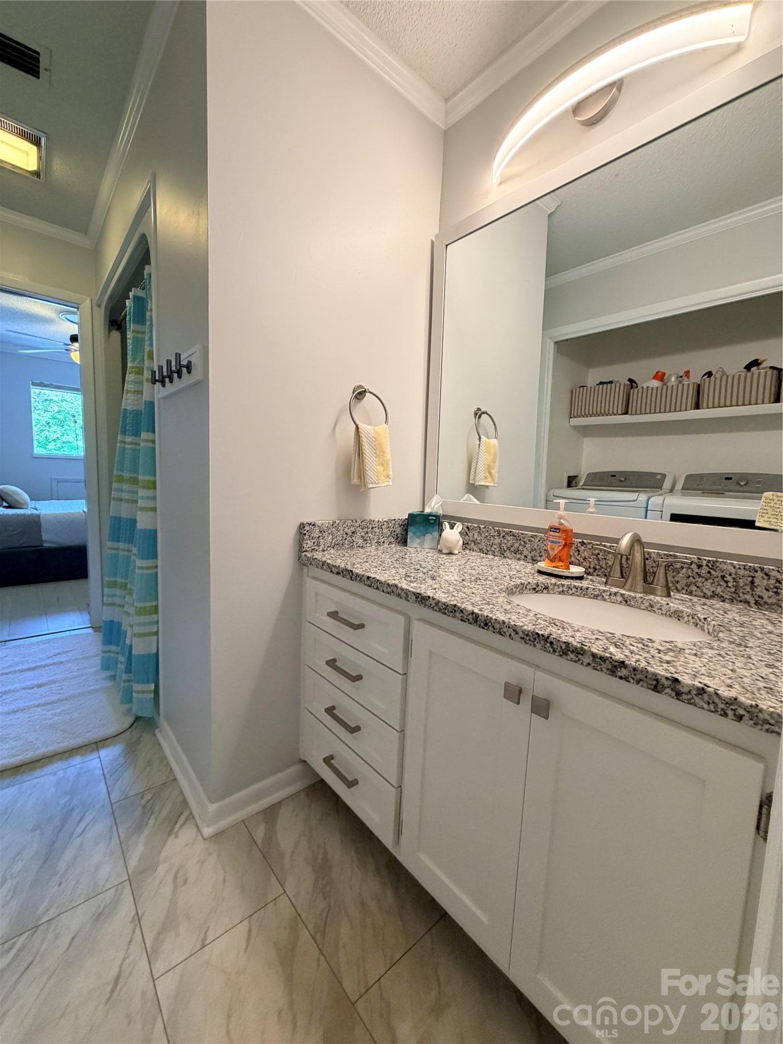 Condominium at 26 11th Avenue NE, Hickory, photo 12 of 46