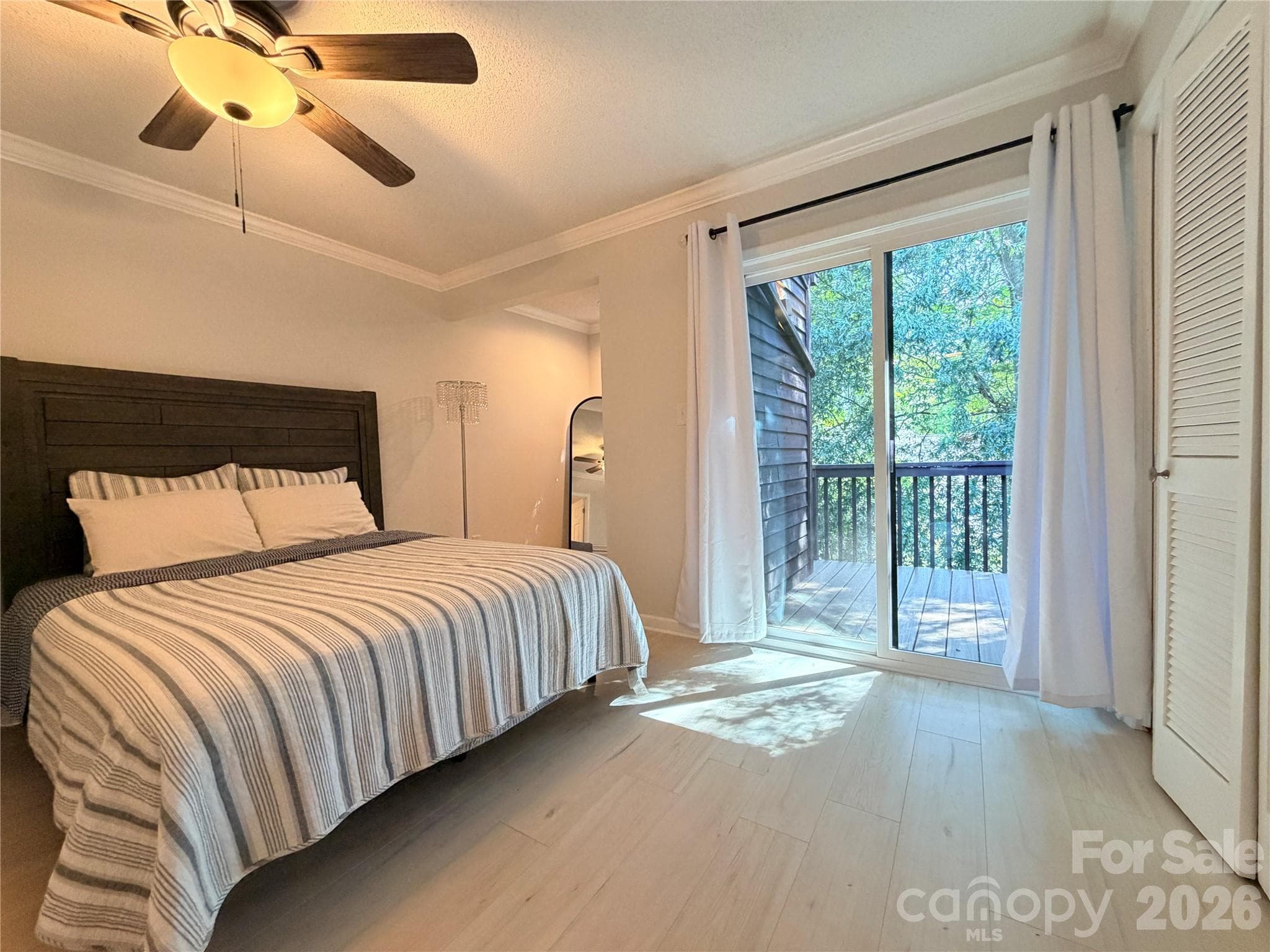 Condominium at 26 11th Avenue NE, Hickory, photo 32 of 46