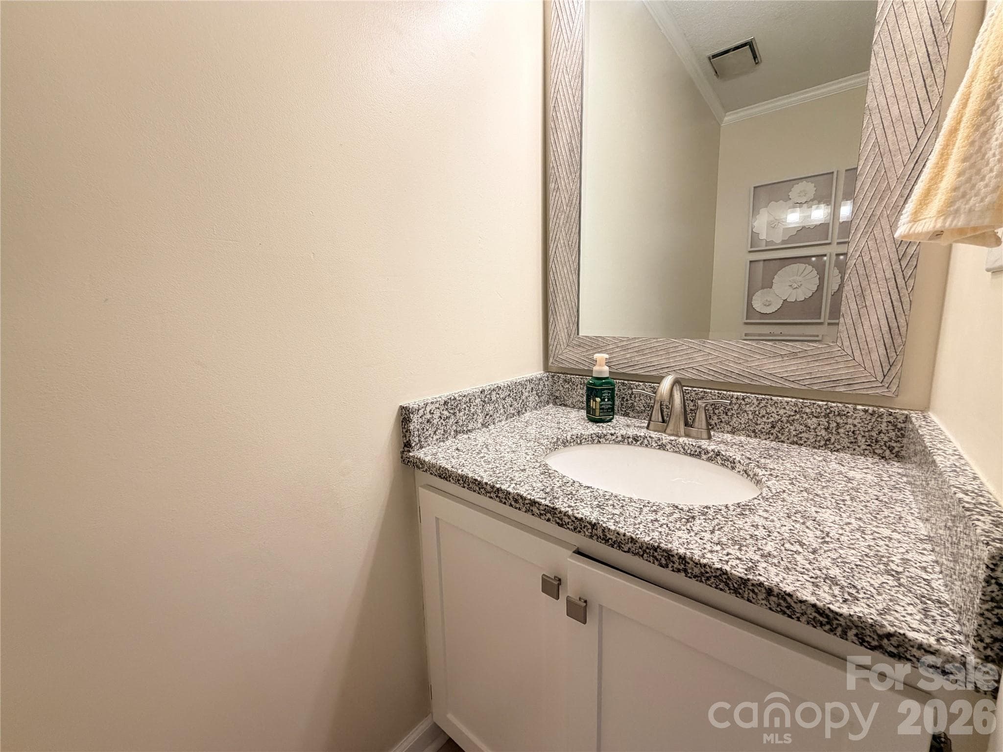 Condominium at 26 11th Avenue NE, Hickory, photo 34 of 46