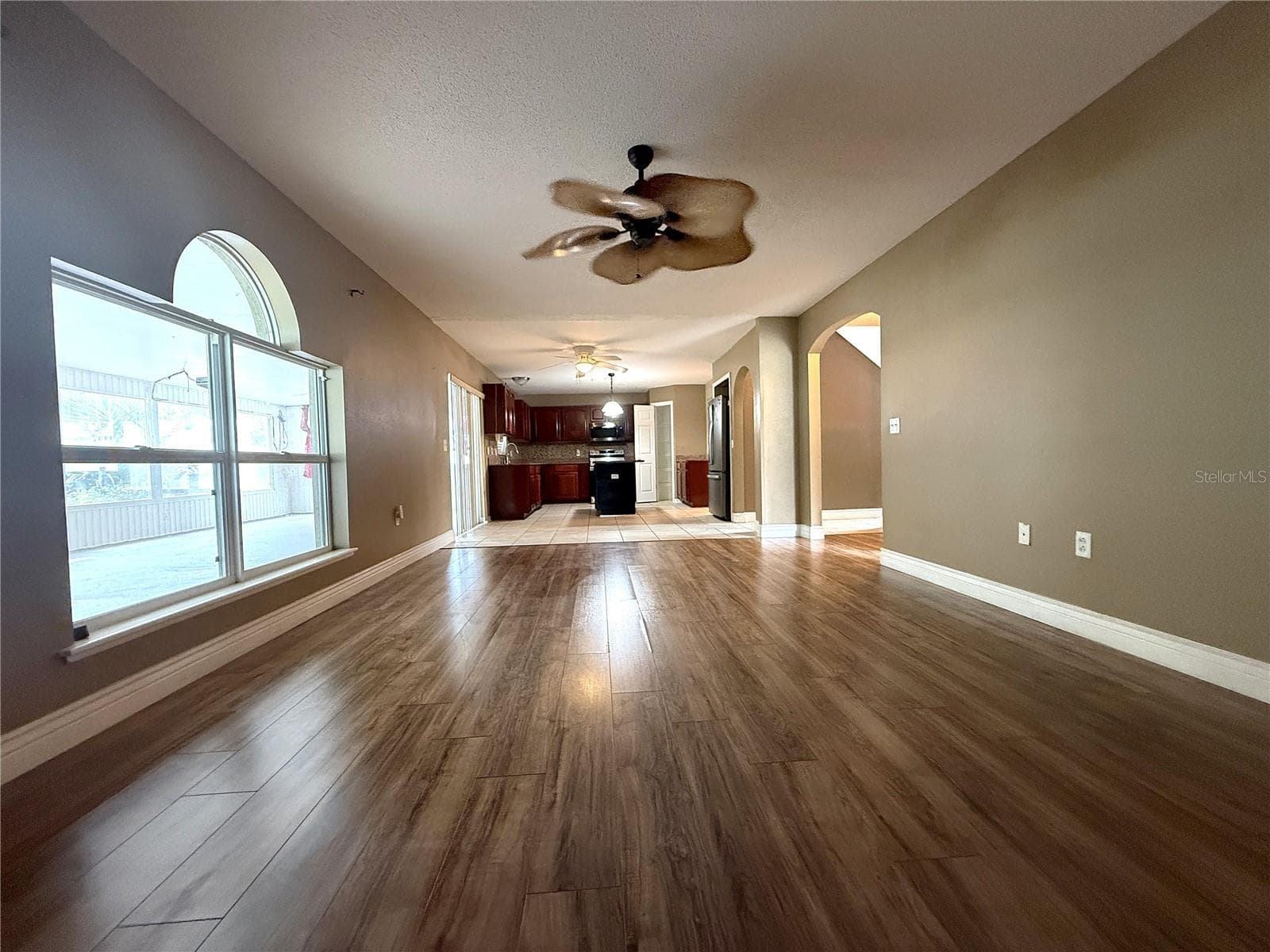 Single Family Residence at 1664 SETTLERS CREEK WAY, LAKELAND, photo 9 of 37