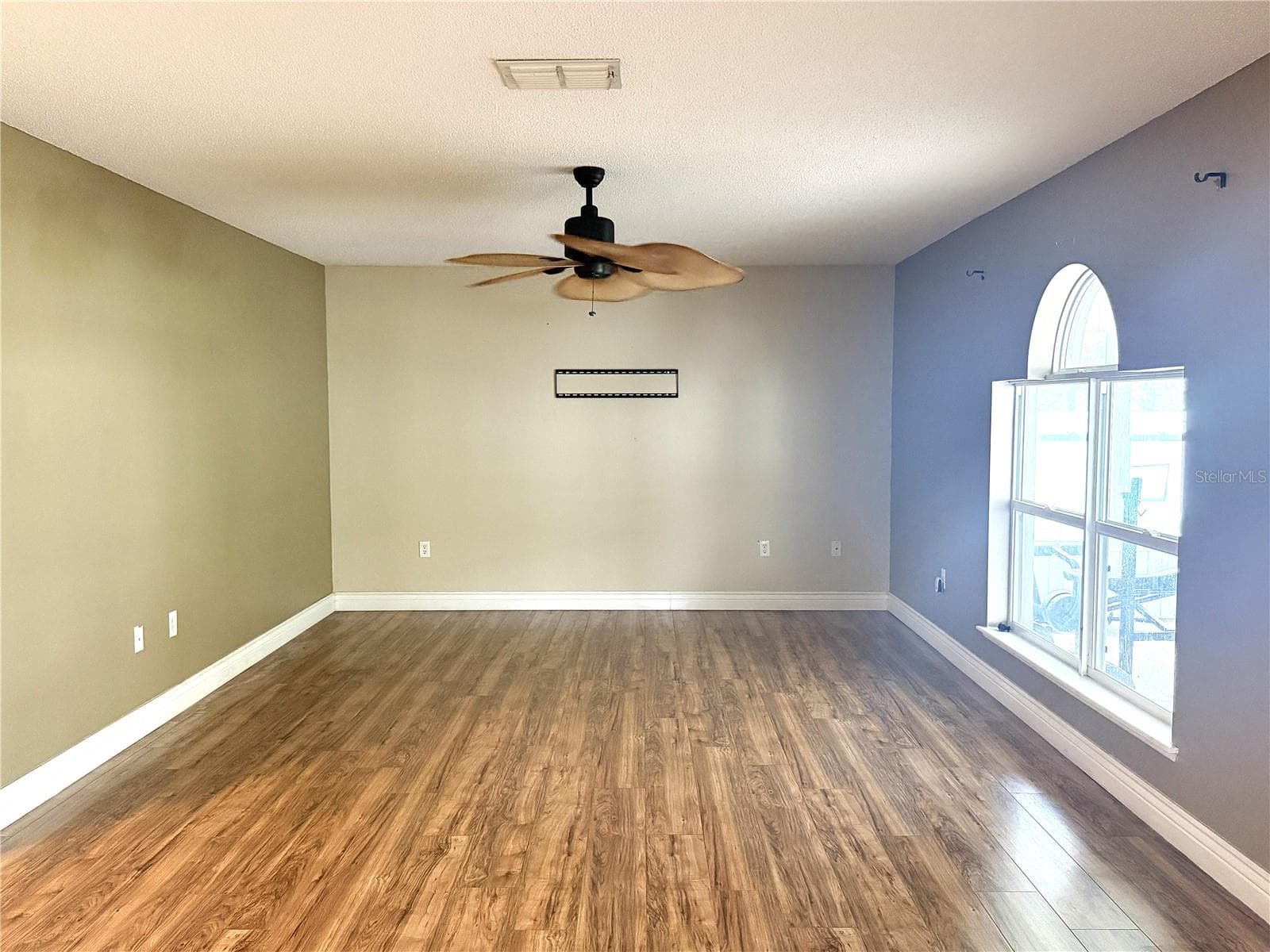 Single Family Residence at 1664 SETTLERS CREEK WAY, LAKELAND, photo 10 of 37