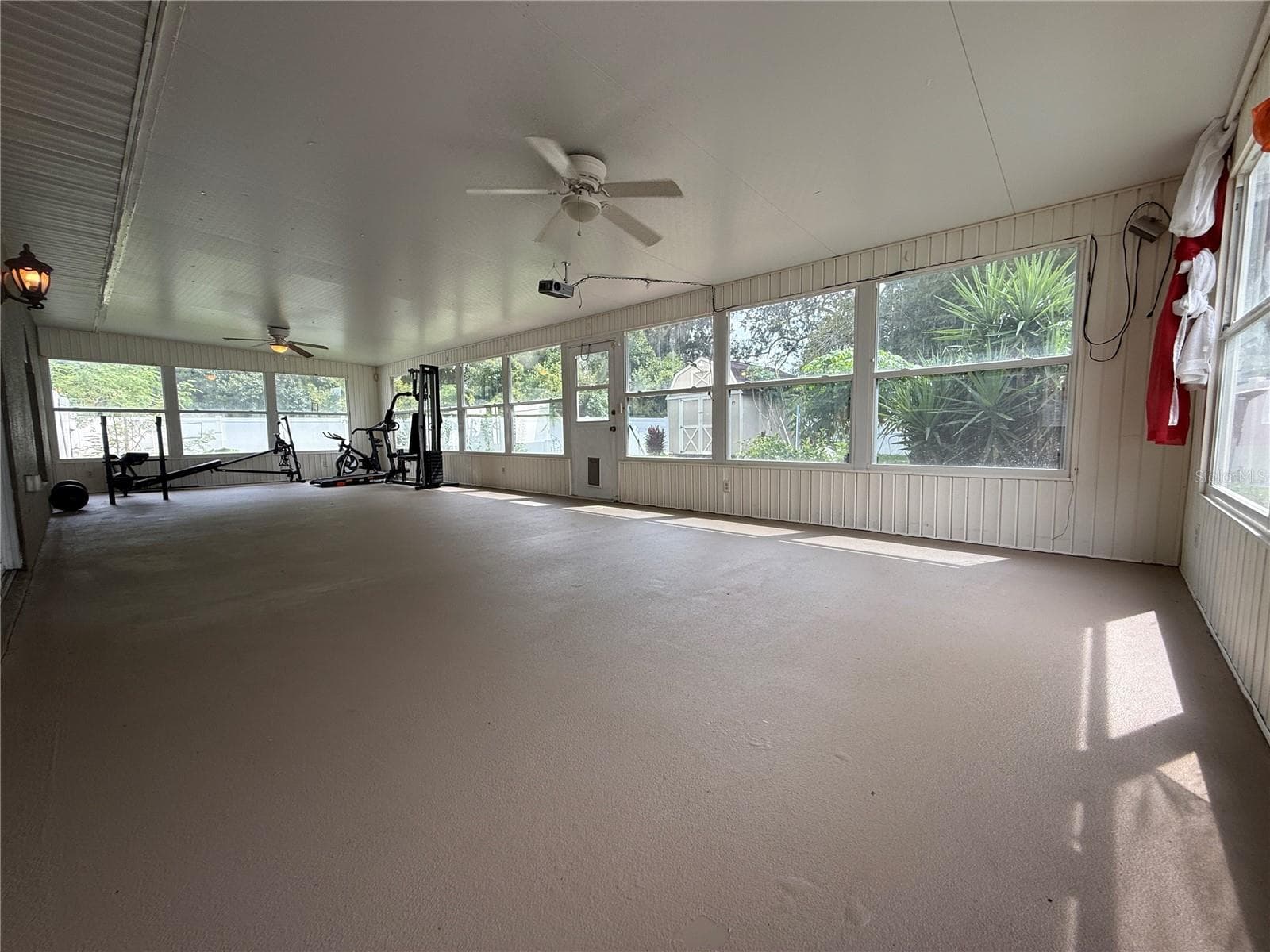 Single Family Residence at 1664 SETTLERS CREEK WAY, LAKELAND, photo 28 of 37