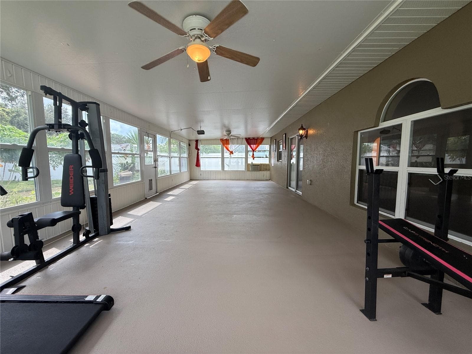 Single Family Residence at 1664 SETTLERS CREEK WAY, LAKELAND, photo 29 of 37