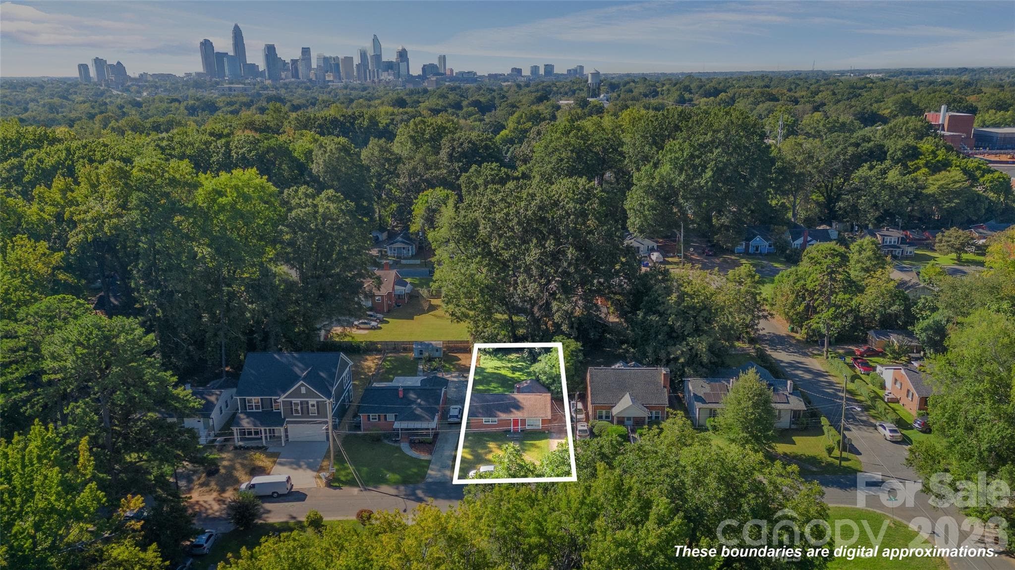 Single Family Residence at 2019 St Mark Street, Charlotte, photo 4 of 18