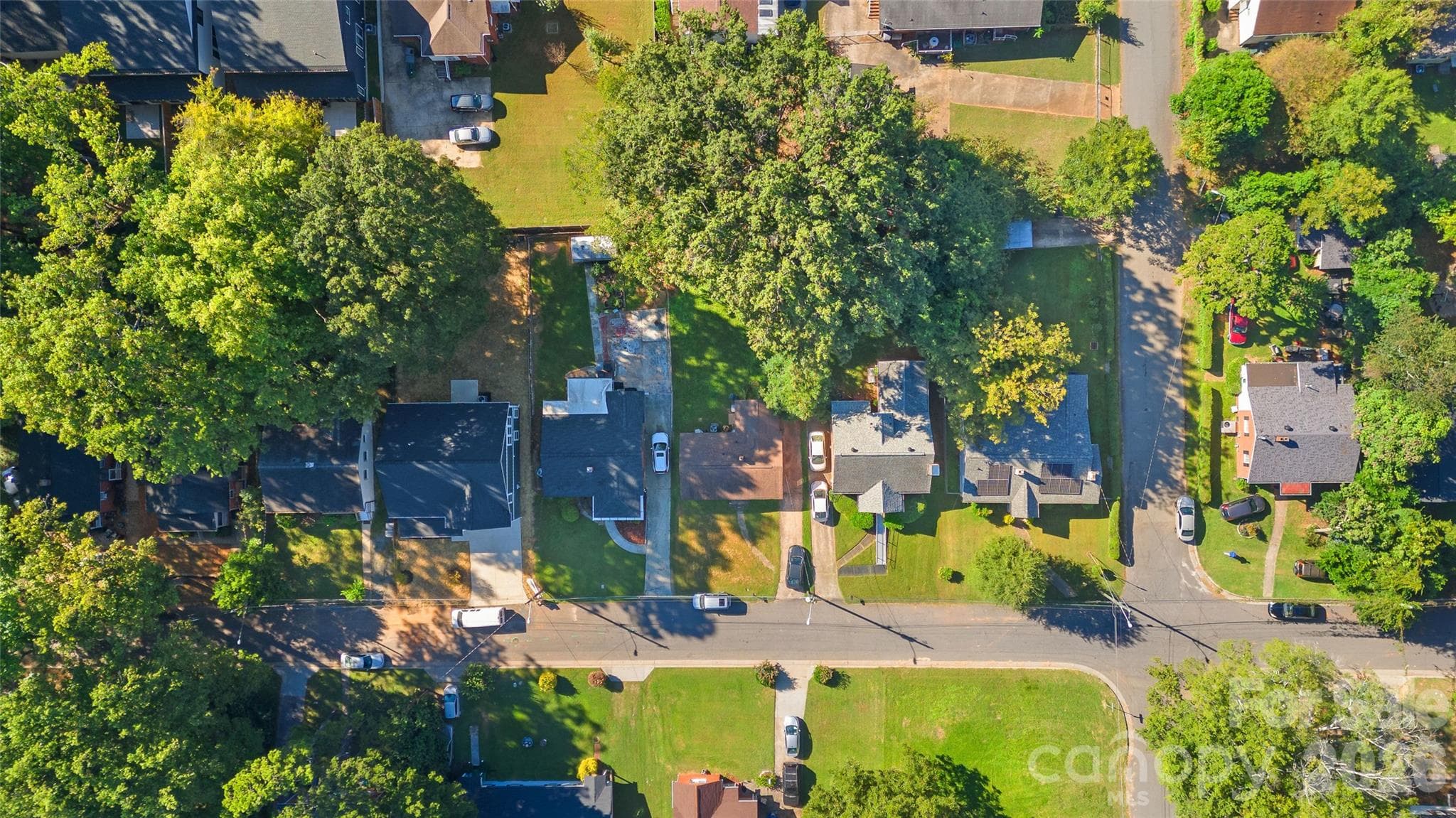 Single Family Residence at 2019 St Mark Street, Charlotte, photo 16 of 18