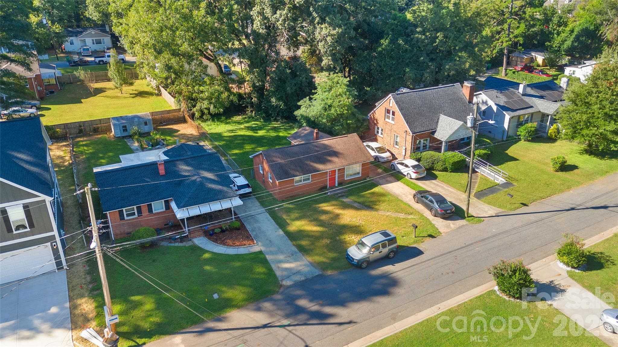 Single Family Residence at 2019 St Mark Street, Charlotte, photo 17 of 18