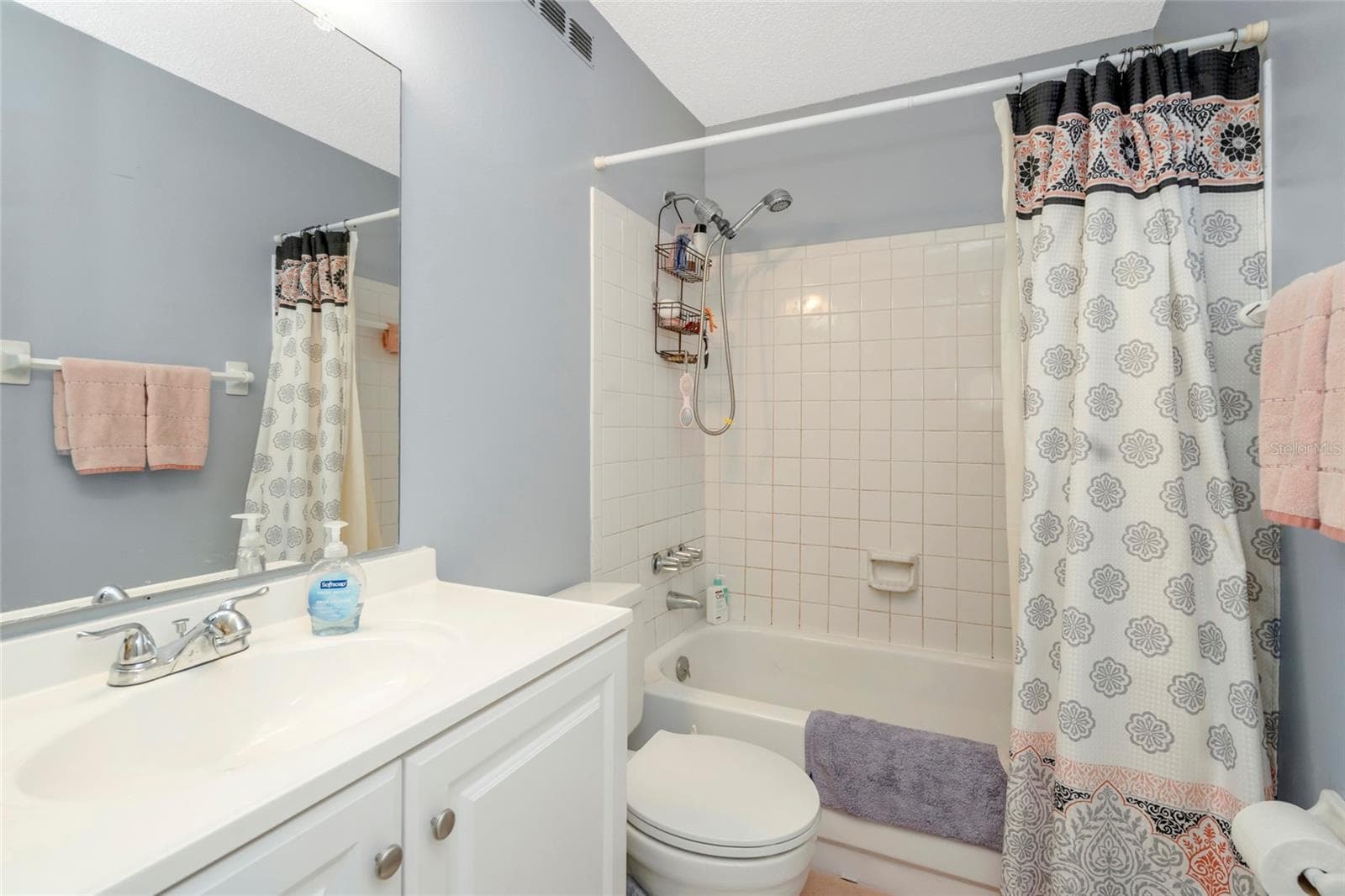 Hall Bath - 7508 COMO DR, NEW PORT RICHEY