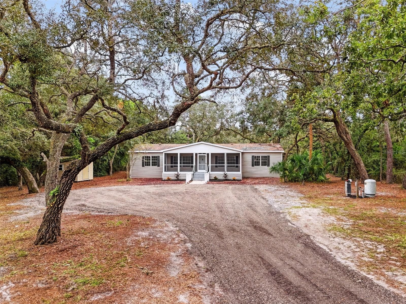 Manufactured Home at 14100 LITTLE RANCH RD, SPRING HILL, photo 38 of 42