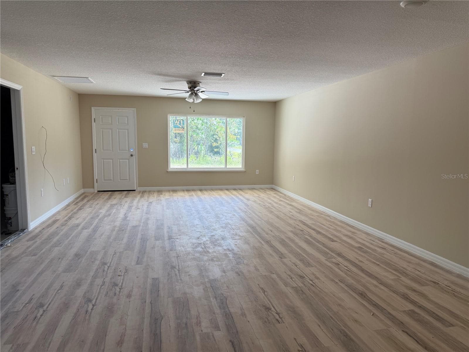 Single Family Residence at 15390 NE 5TH ST, WILLISTON, photo 6 of 15