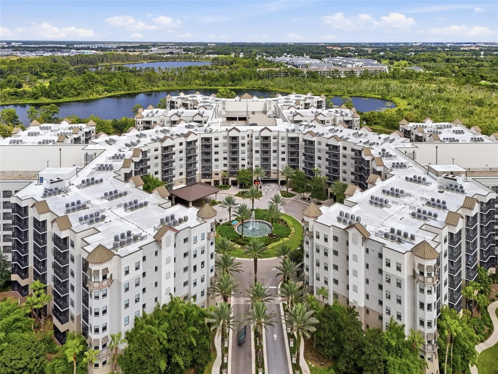 14501 GROVE RESORT #2304