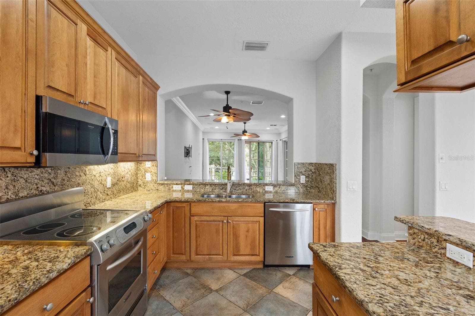 Townhouse at 6030 PRINTERY ST #101, TAMPA, photo 18 of 99