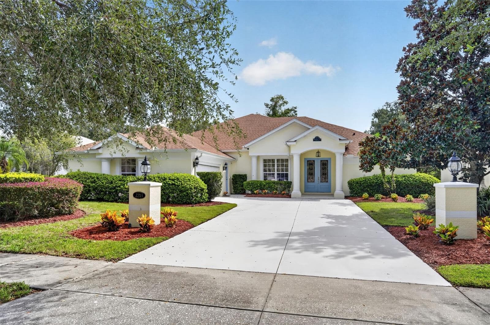 Front Yard - 2213 WANDERING OAK TER, KISSIMMEE