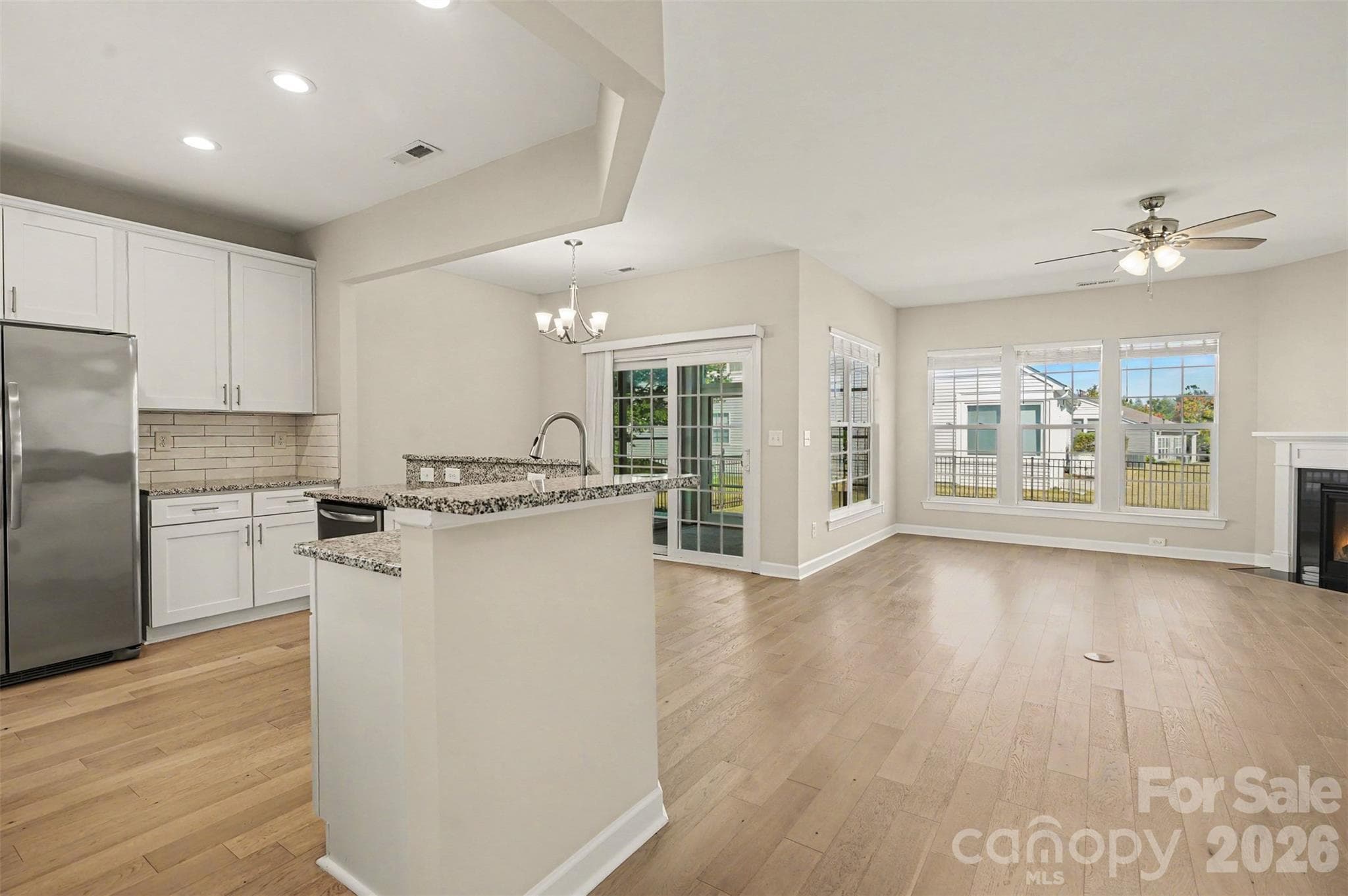 Single Family Residence at 12433 Bobhouse Drive, Charlotte, photo 9 of 29