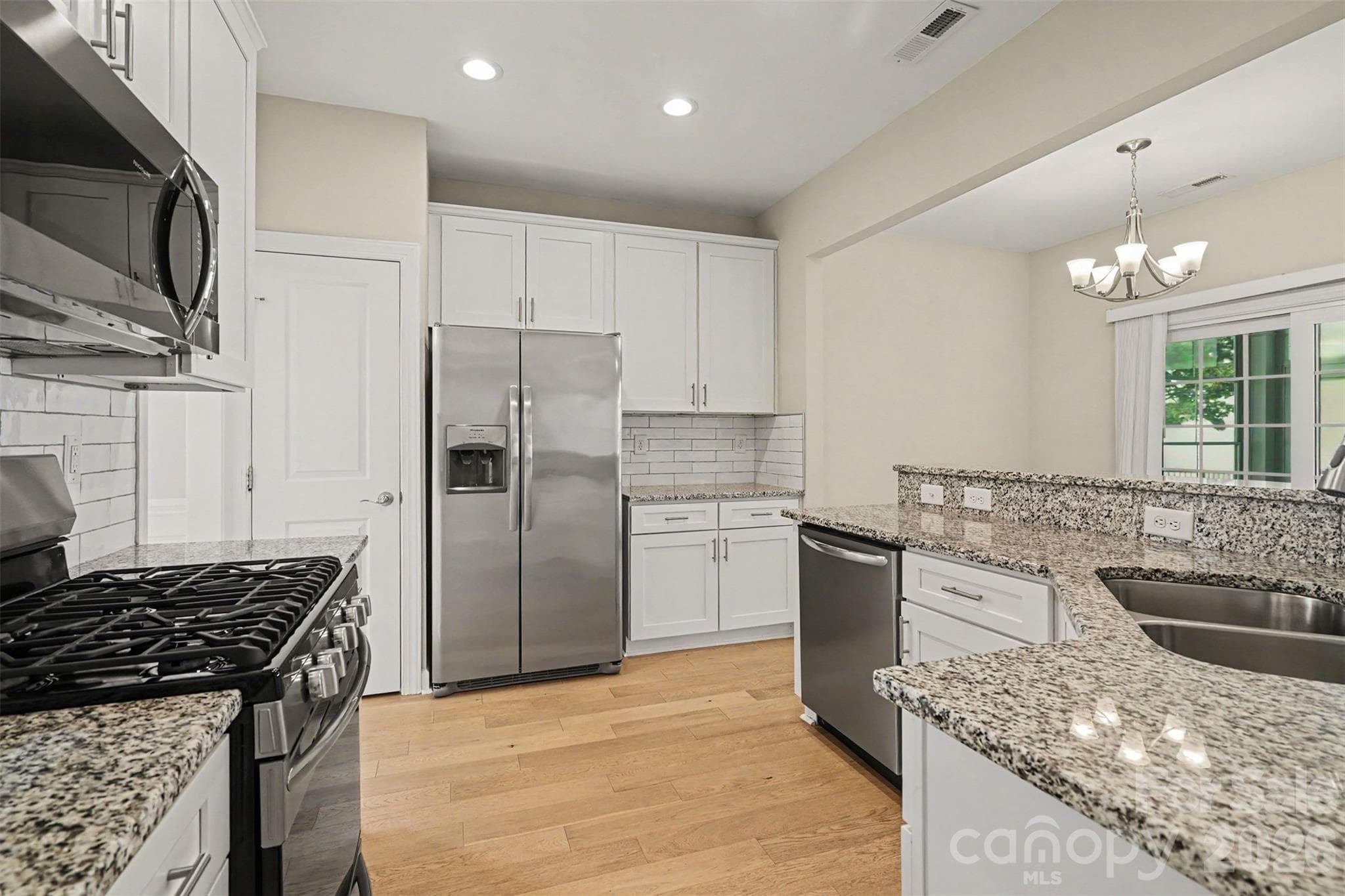Single Family Residence at 12433 Bobhouse Drive, Charlotte, photo 15 of 29