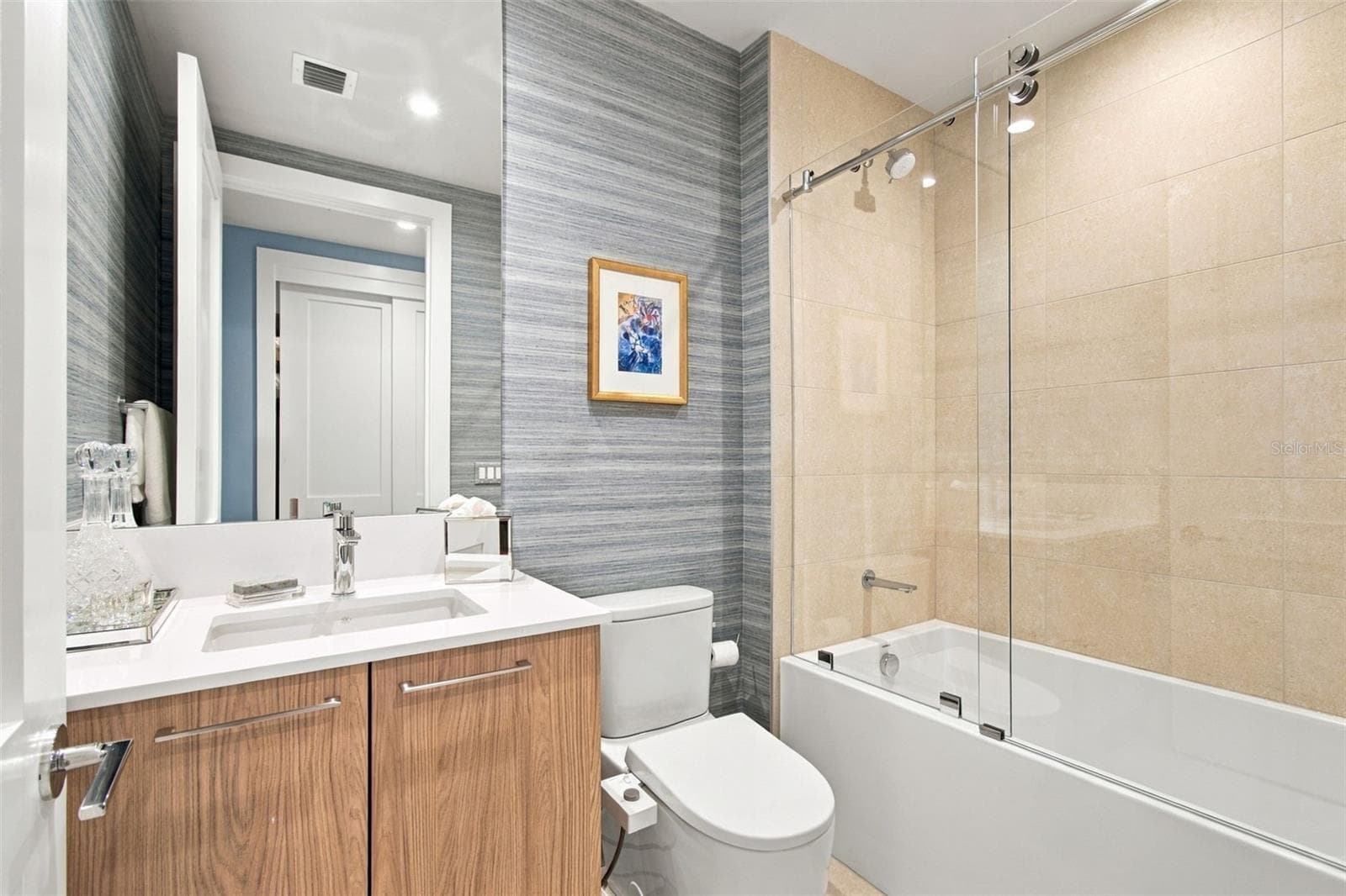 Condominium at 275 1ST AVE S #2903, ST PETERSBURG, photo 18 of 41