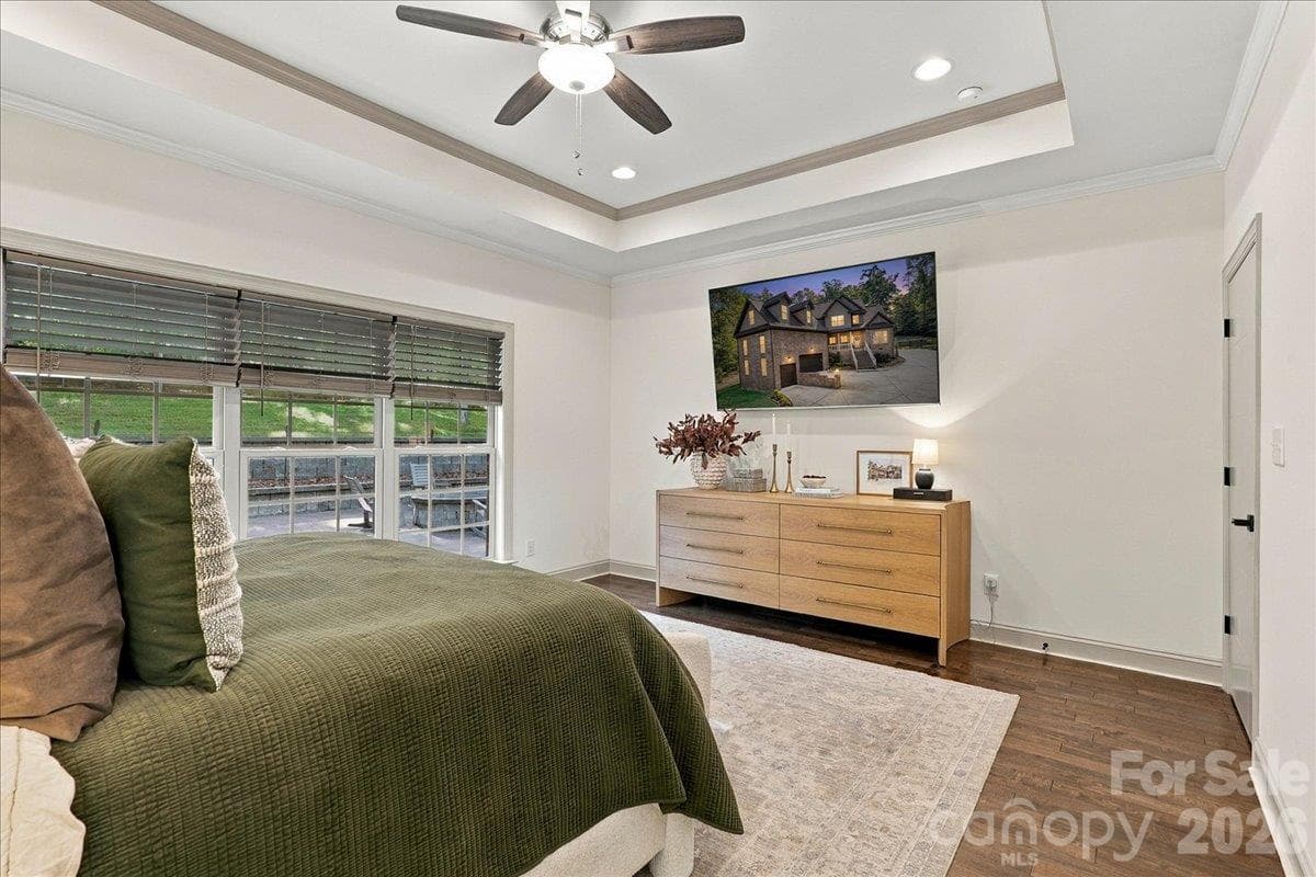 Single Family Residence at 330 Woodland Glen Road, Clover, photo 20 of 48