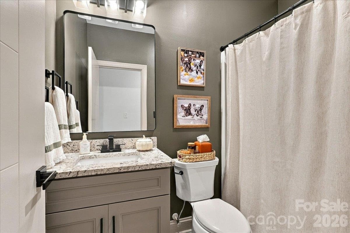 Single Family Residence at 330 Woodland Glen Road, Clover, photo 26 of 48