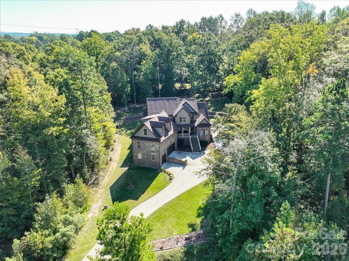 Single Family Residence at 330 Woodland Glen Road, Clover, photo 48 of 48