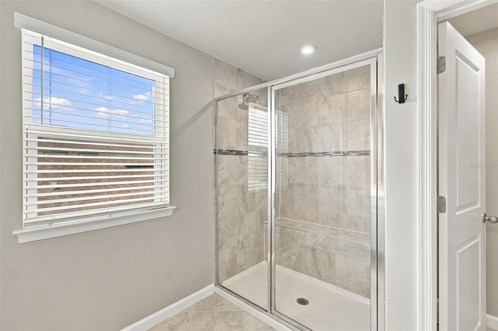 Single Family Residence at 11609 GOLD DUST CT, RIVERVIEW, photo 18 of 29