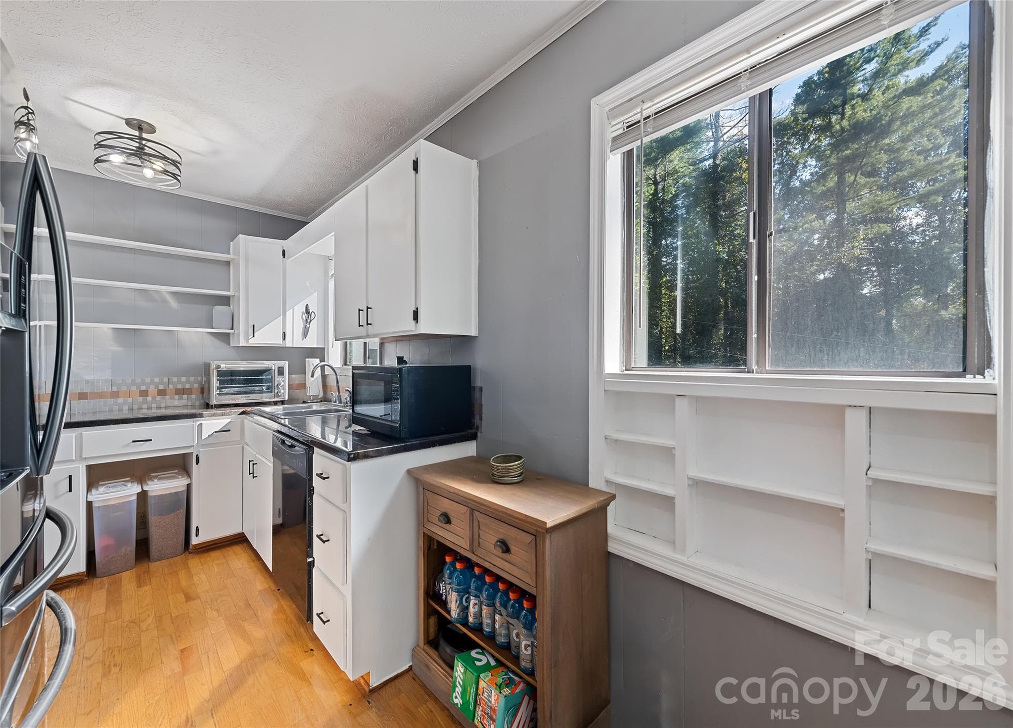 Kitchen receives excellent natural light- - 177 Forest Drive, Clyde