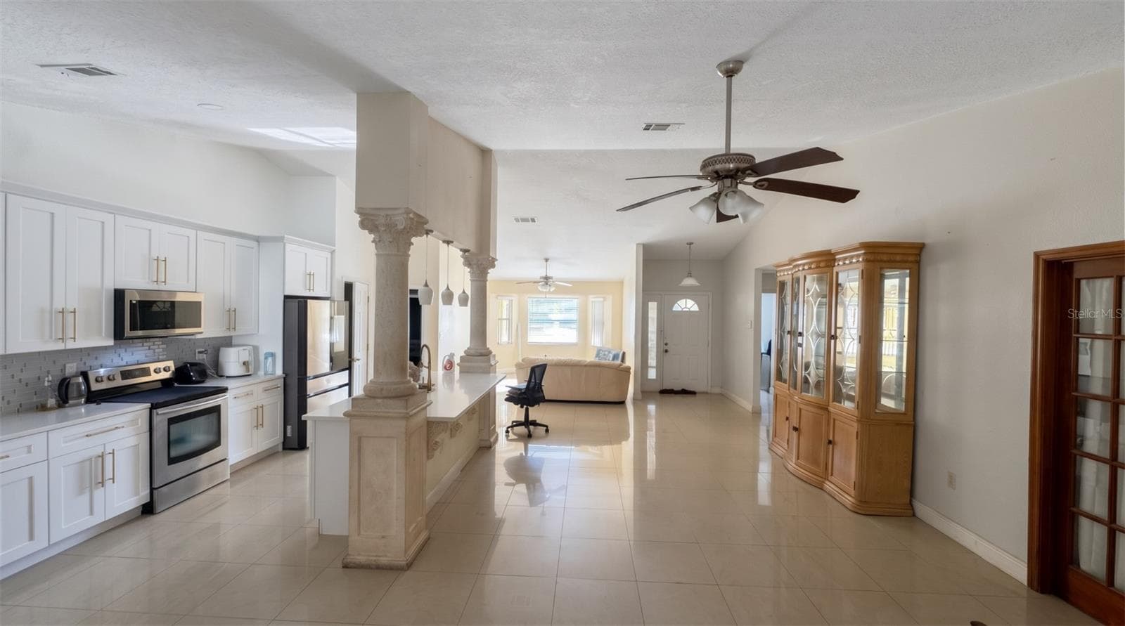 Kitchen - 822 VALNERA CT, KISSIMMEE