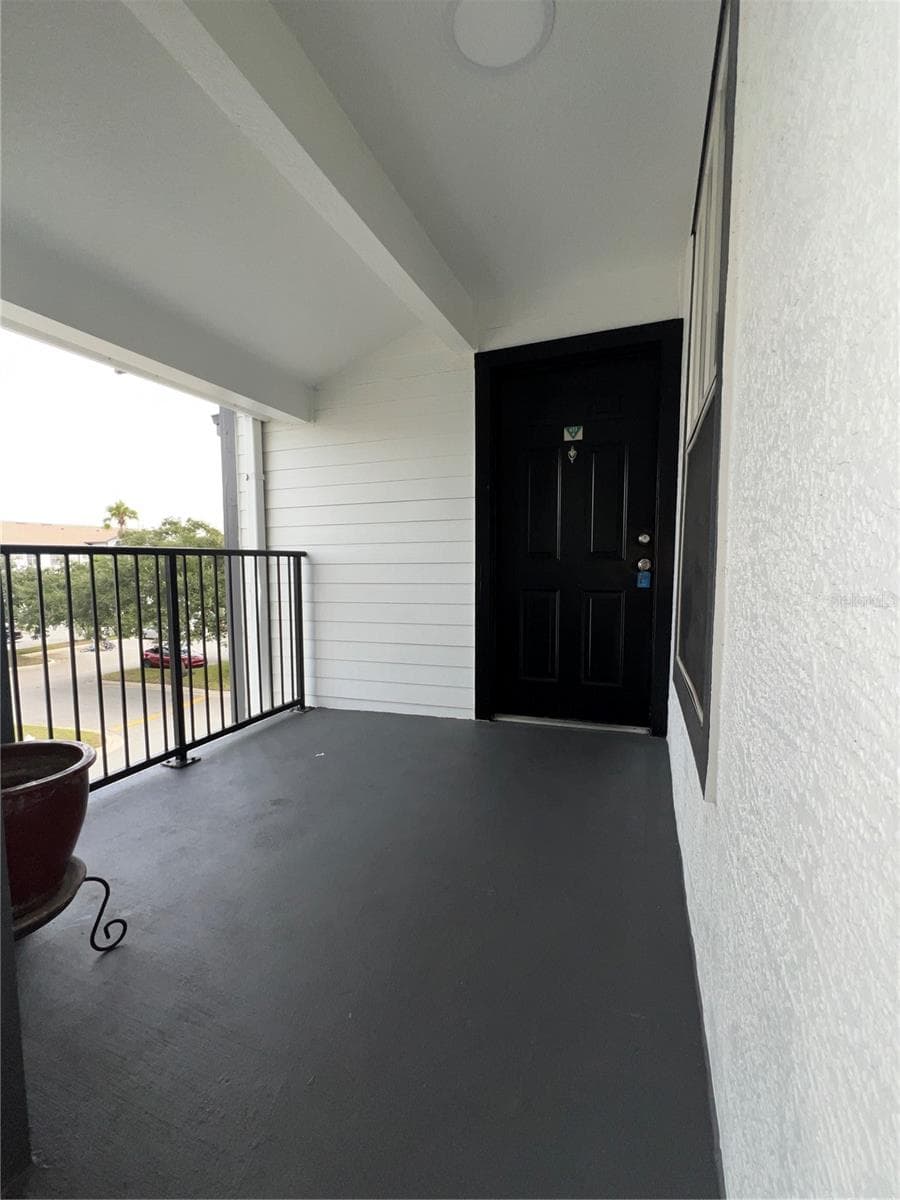 2202 KEY WEST CT #633
