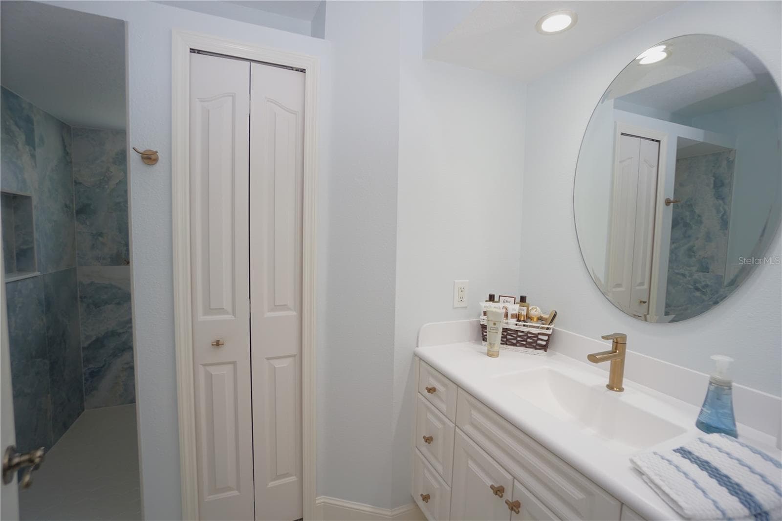 Single Family Residence at 17123 BARCREST LN, PUNTA GORDA, photo 35 of 97