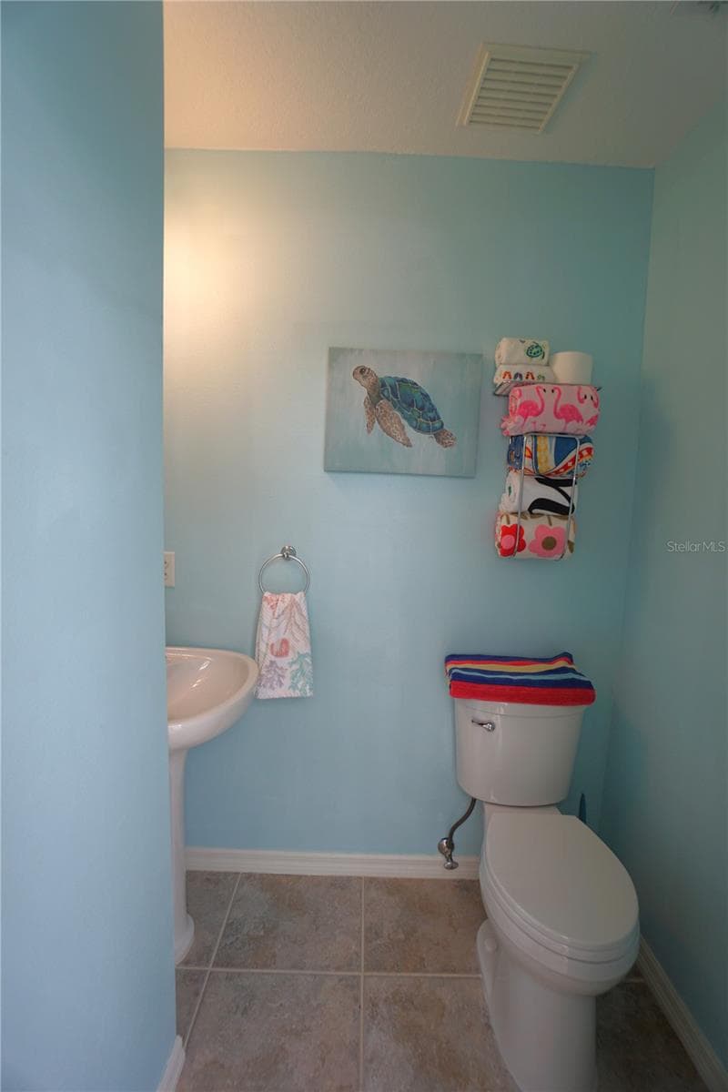 Single Family Residence at 17123 BARCREST LN, PUNTA GORDA, photo 40 of 97