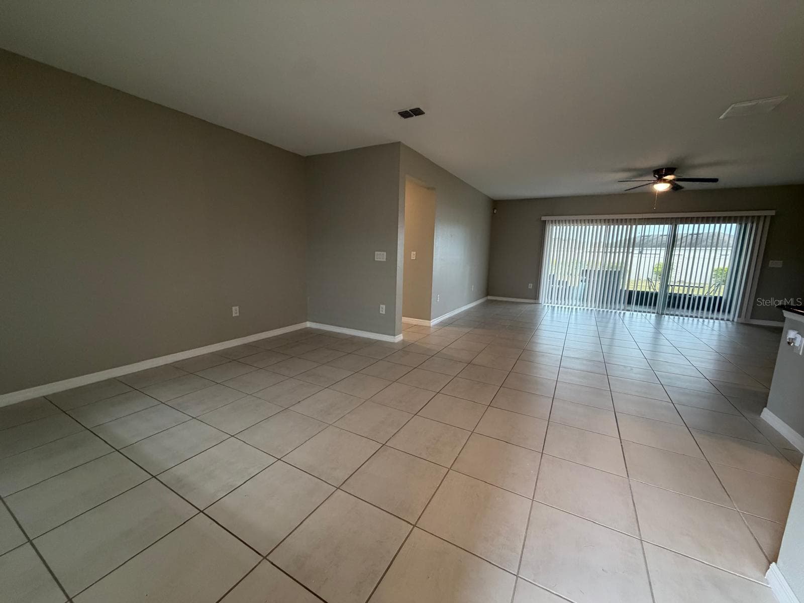 Single Family Residence at 331 QUARRY ROCK CIR, KISSIMMEE, photo 6 of 46