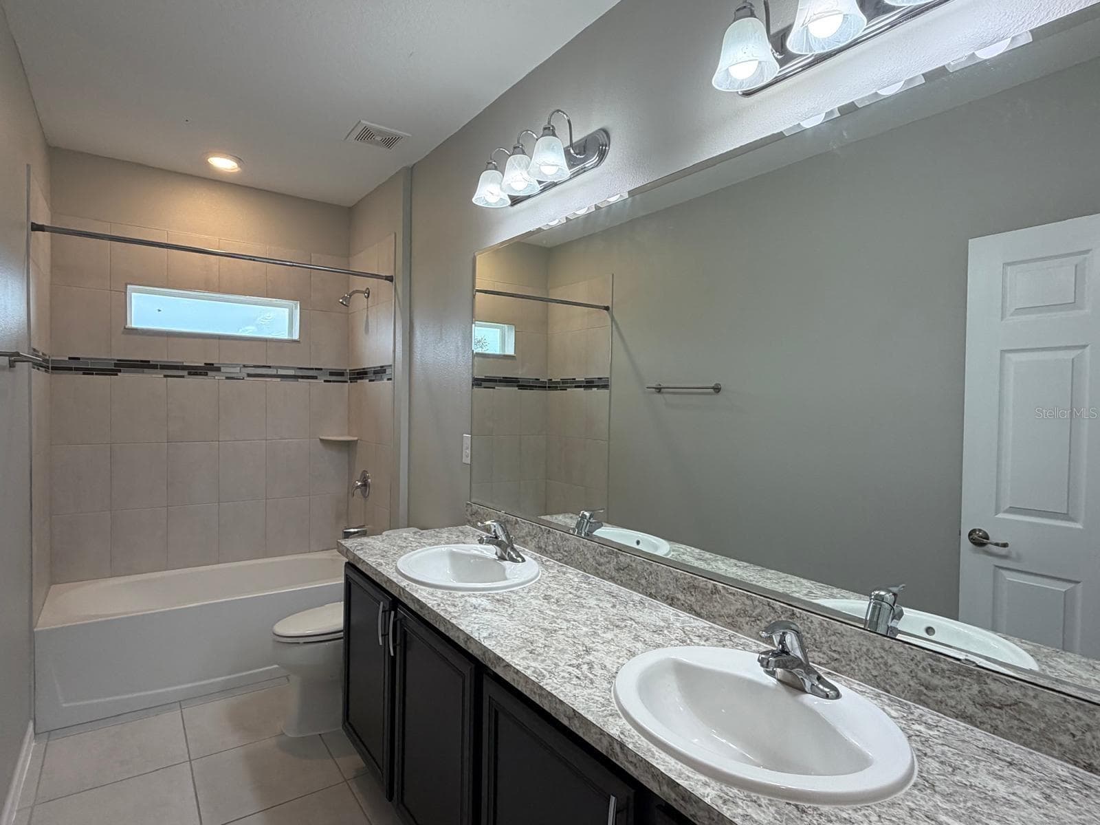 Single Family Residence at 331 QUARRY ROCK CIR, KISSIMMEE, photo 32 of 46