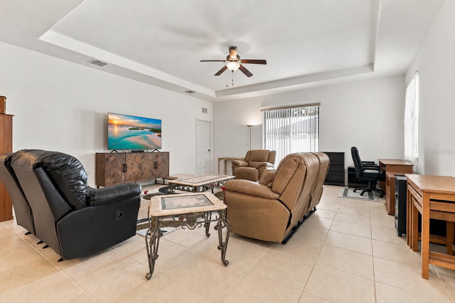 LIVING ROOM - 12511 BALLENTRAE FOREST DR, RIVERVIEW