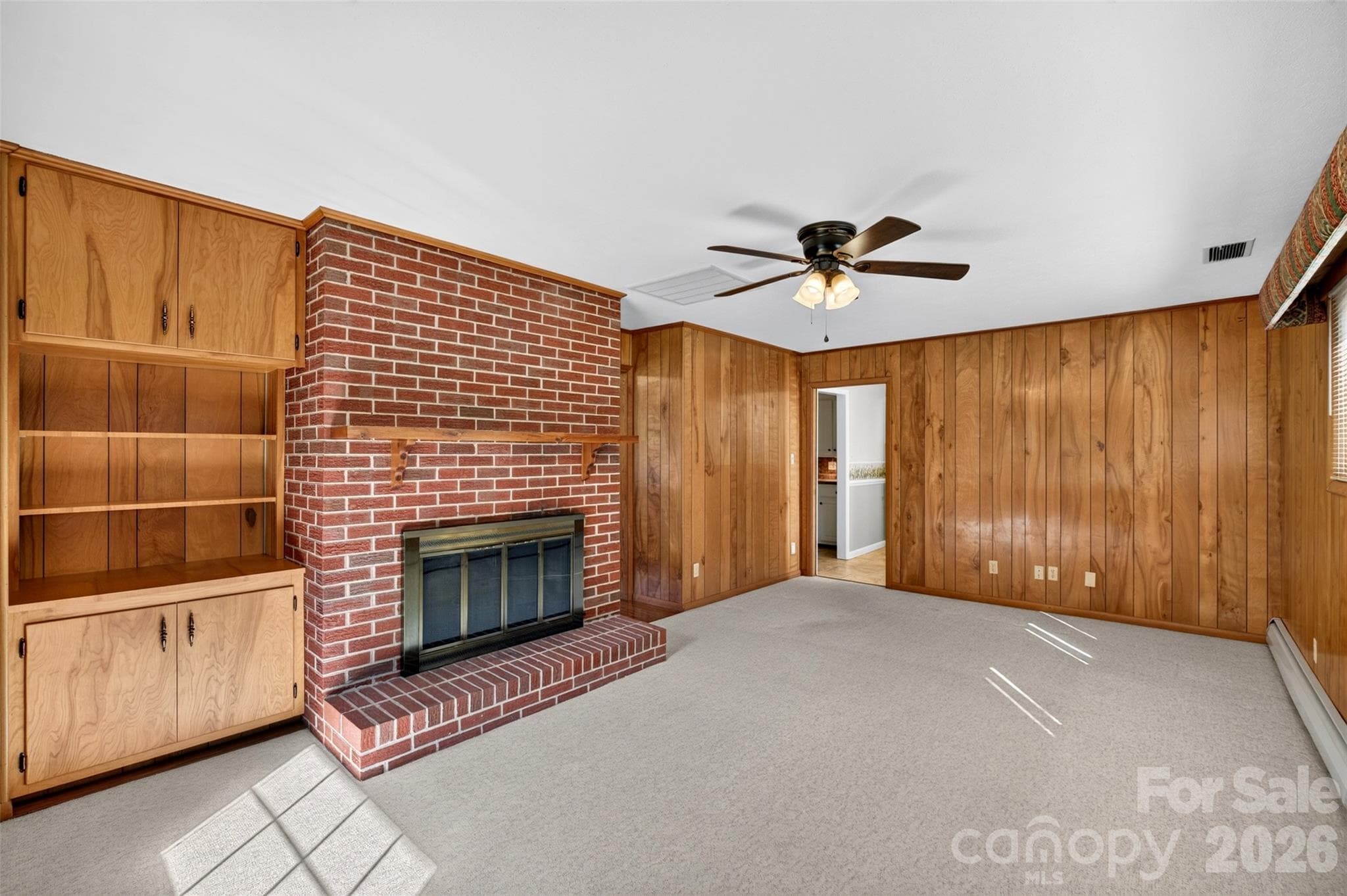 Den/office - 1007 Woodland Street SE, Valdese