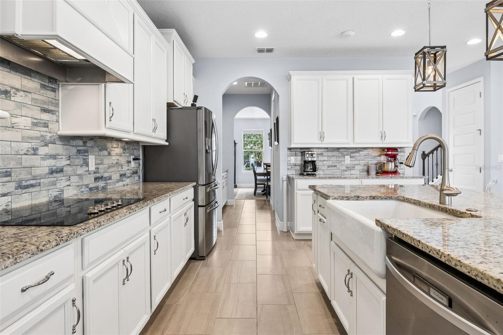 Farm Sink & LOts Of Cabinets - 10048 BEACH PORT DR, WINTER GARDEN