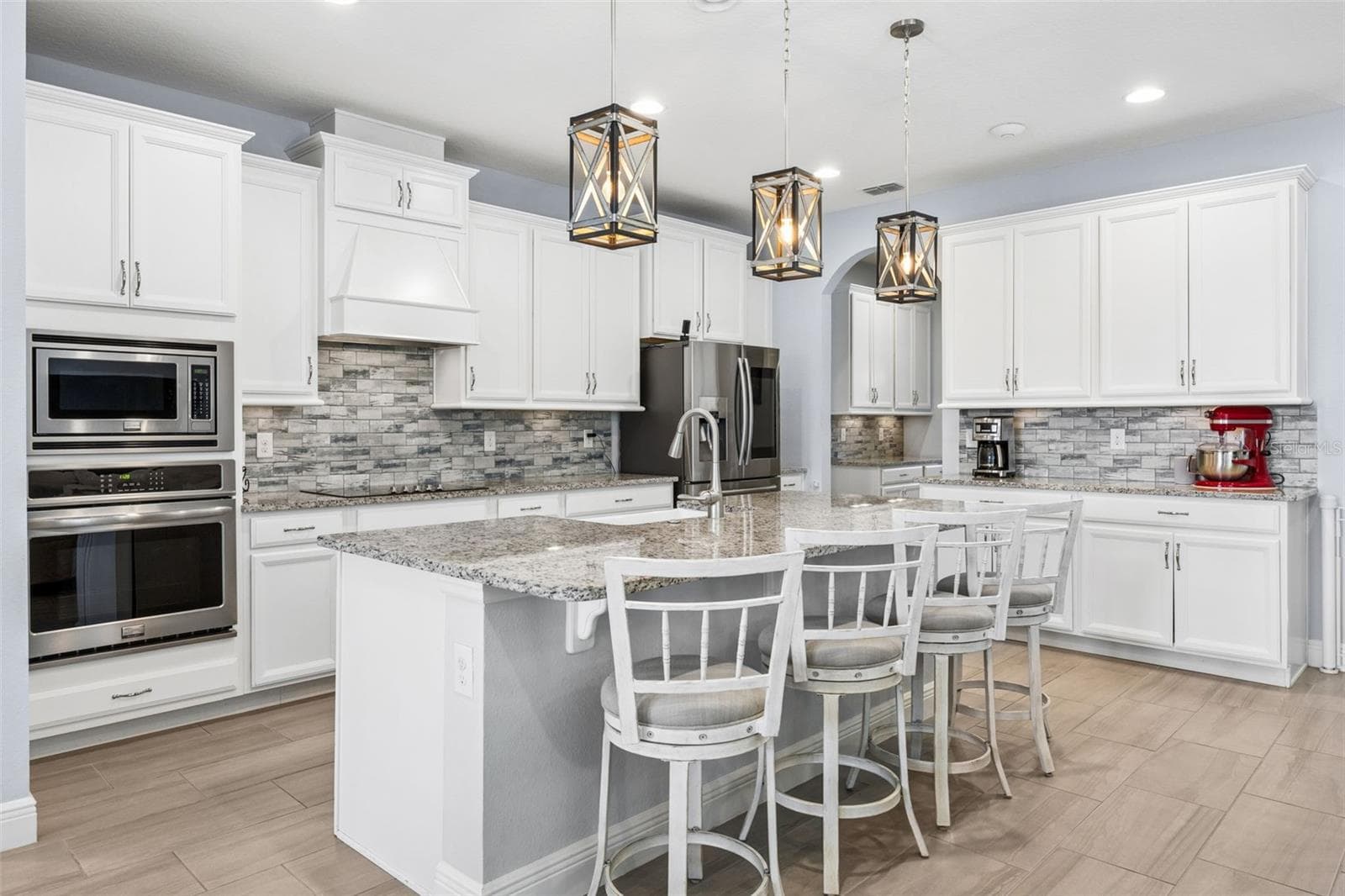 SS Appliances - NEWER Dishwasher - 10048 BEACH PORT DR, WINTER GARDEN
