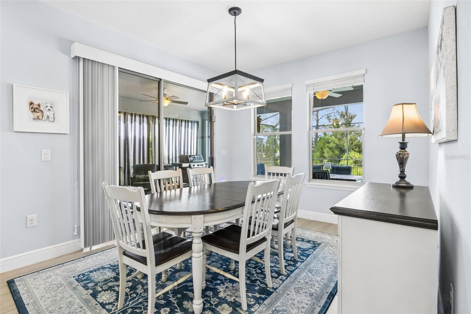 Casual Dining - 10048 BEACH PORT DR, WINTER GARDEN