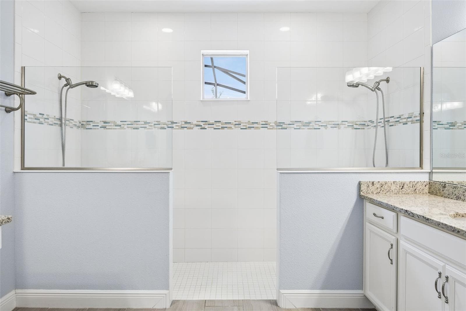 Double Shower - 10048 BEACH PORT DR, WINTER GARDEN