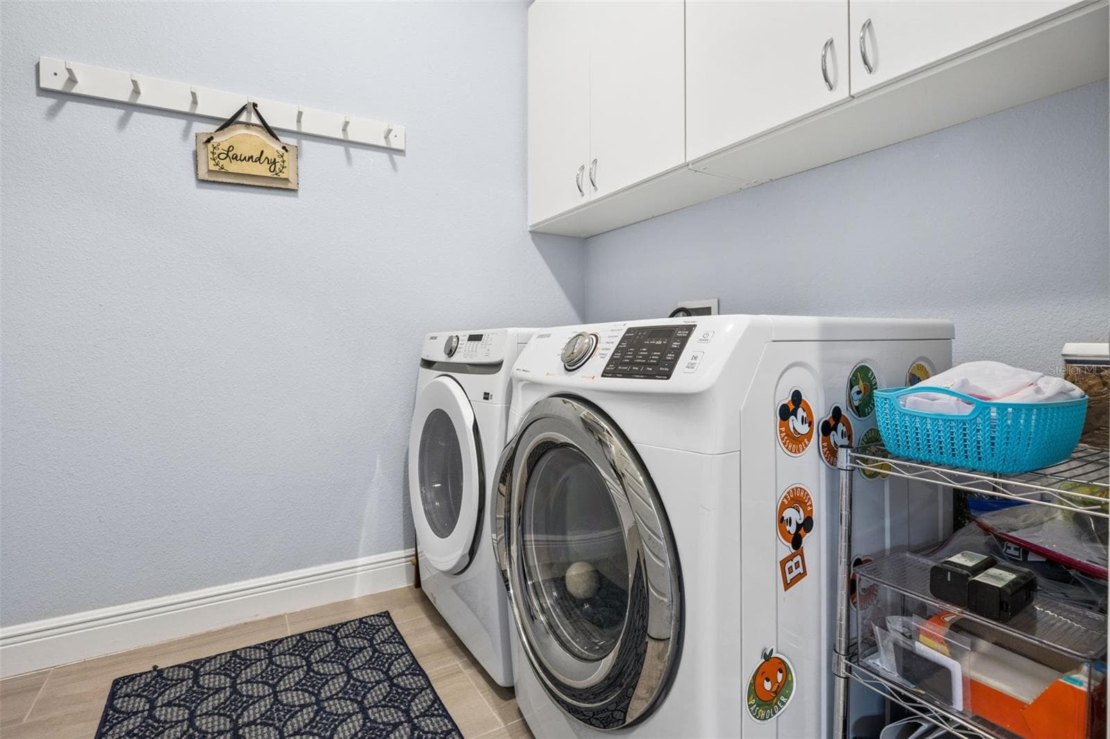Inclueds Washer & Dryer in Upgraded Laundry with Sink - 10048 BEACH PORT DR, WINTER GARDEN