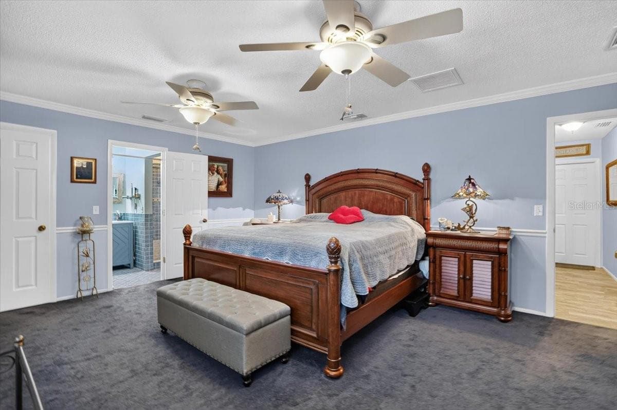 Owners Bedroom. - 5503 18TH AVE E, BRADENTON