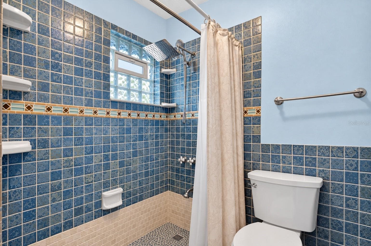 Owners Bathroom. - 5503 18TH AVE E, BRADENTON