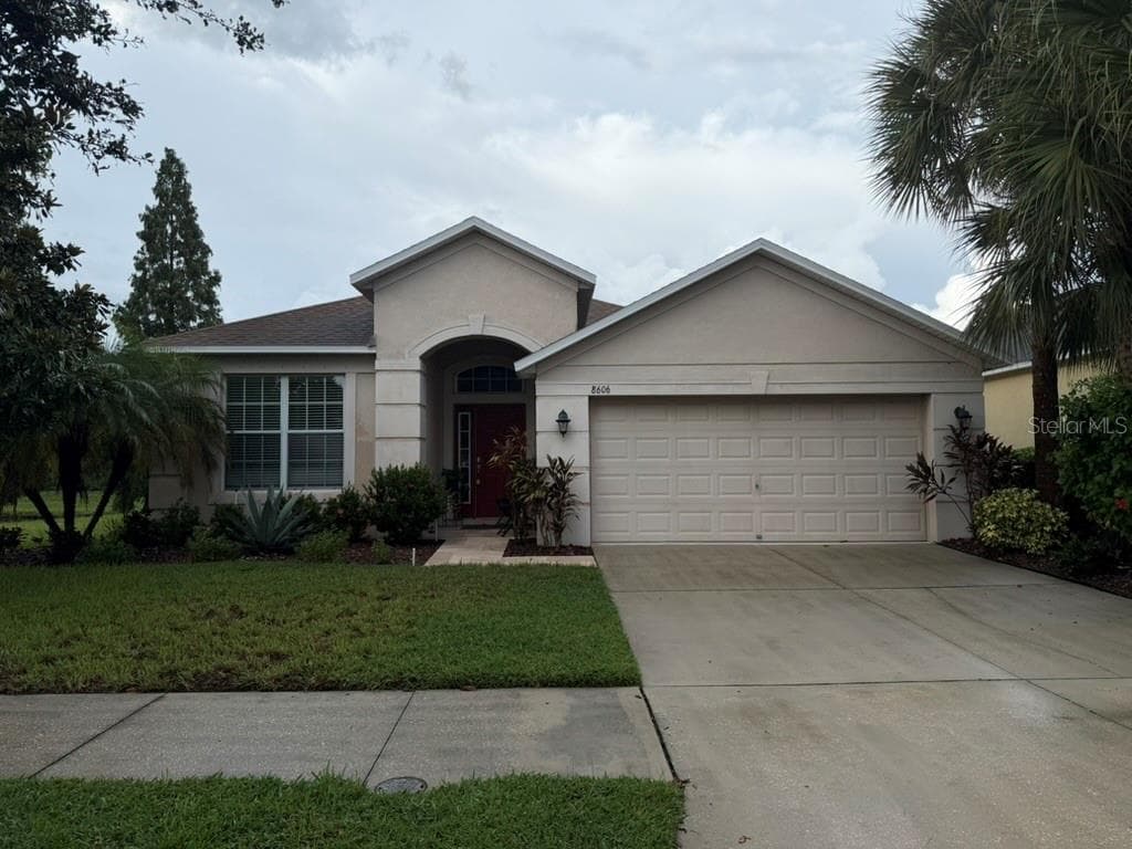 8606 DEEP MAPLE DR