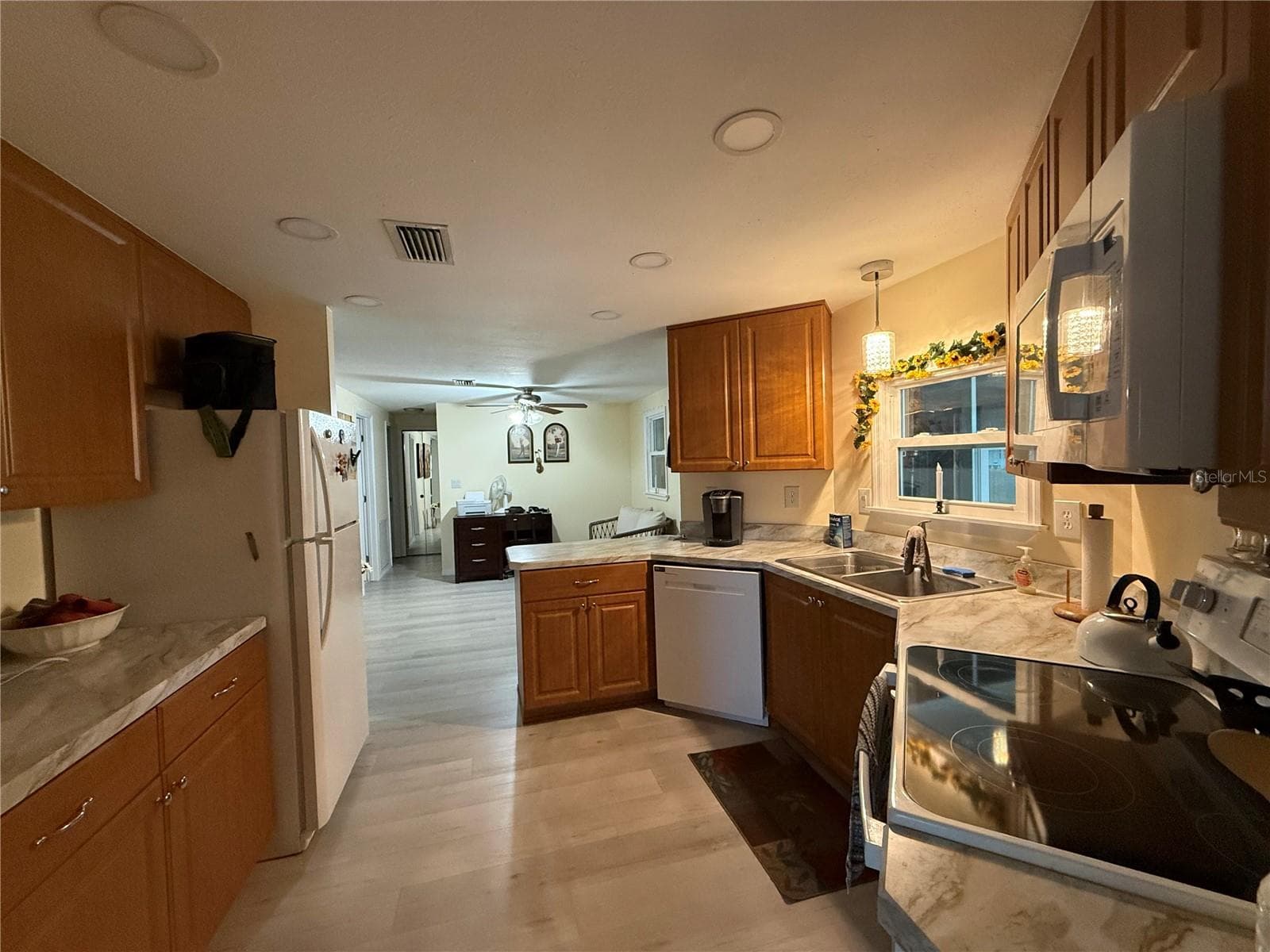 Manufactured Home at 10 RABBIT TRL, WILDWOOD, photo 2 of 30
