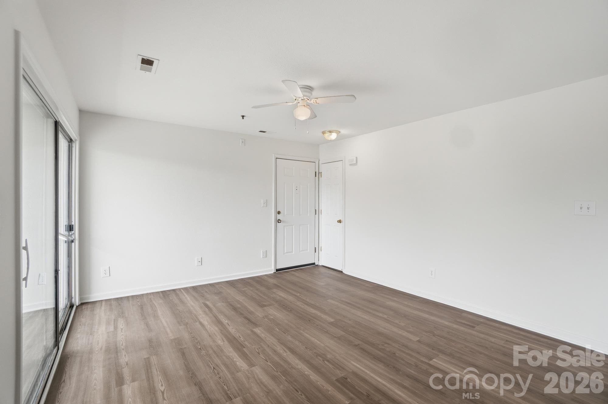 Family Room - Not Virtually Staged - 3937 Mohawk Court, Charlotte