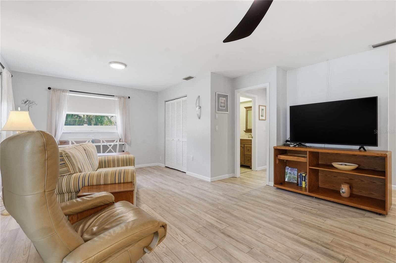 Single Family Residence at 1634 DALE CIR N, DUNEDIN, photo 14 of 37