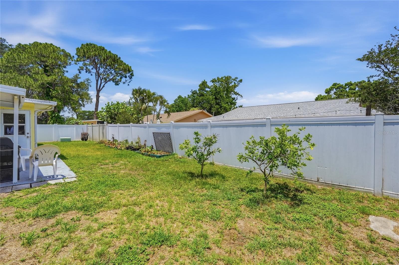 Single Family Residence at 1634 DALE CIR N, DUNEDIN, photo 33 of 37
